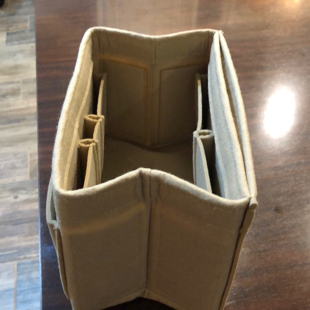 Purse organizer 👛